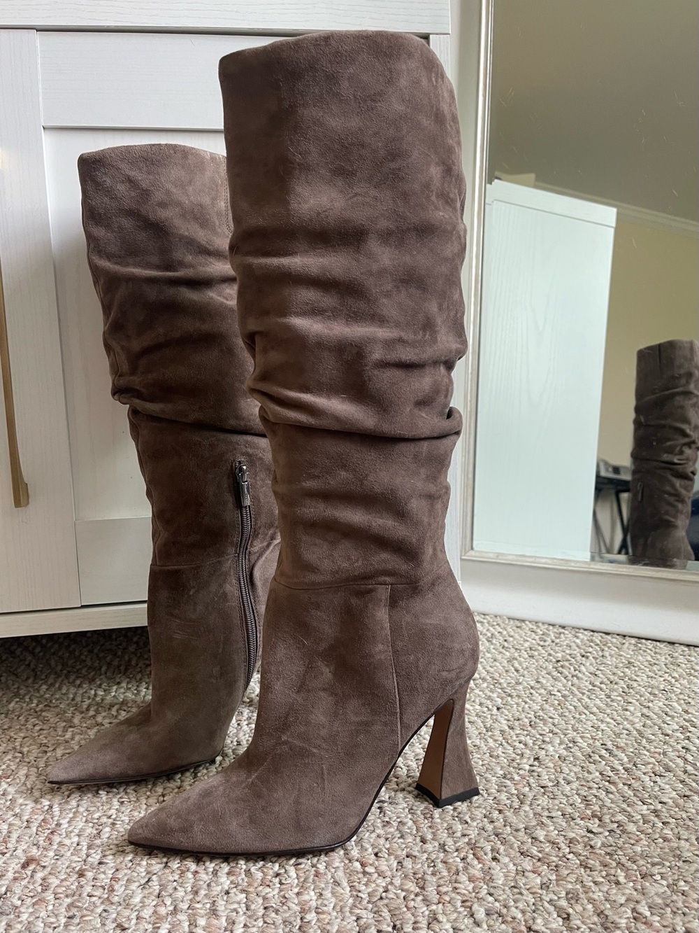 Vince Camuto Alinkay Taupe Brown Suede Knee High Slouch Boots NEW 6.5 HTF